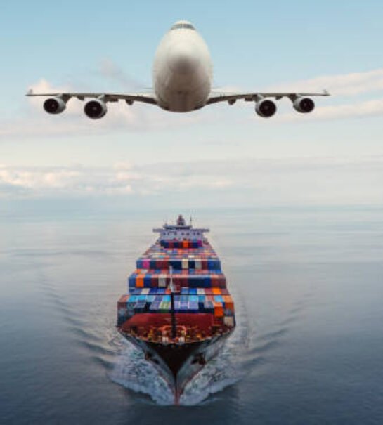 Air Freight vs. Sea Freight – What to Choose?